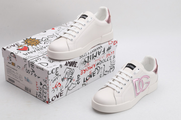 dg  sneakers  dg -054
