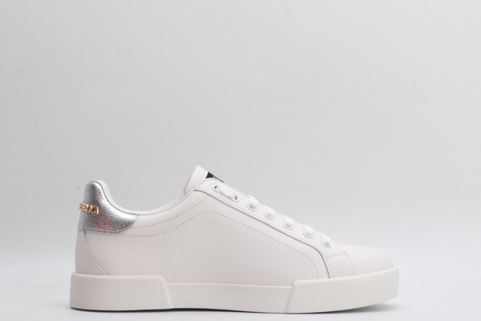 dg  sneakers  dg -055